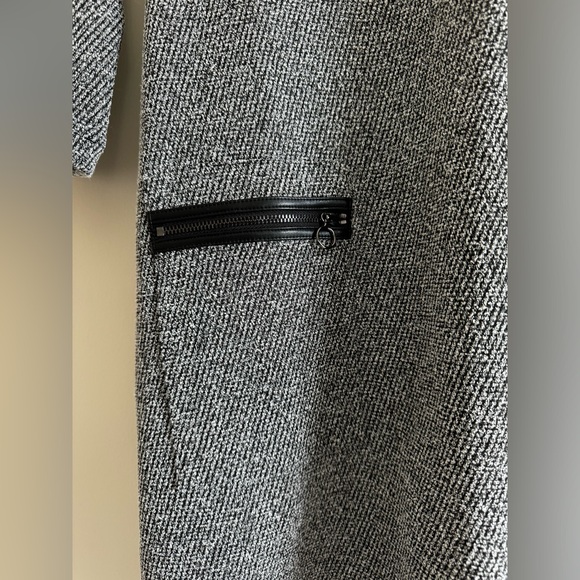 Ann Taylor Business Casual Dress with 3/4 length sleeves - Picture 6 of 9